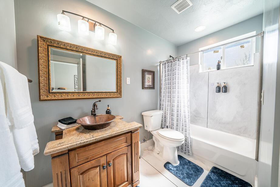 Bathroom 2 Bathroom 2